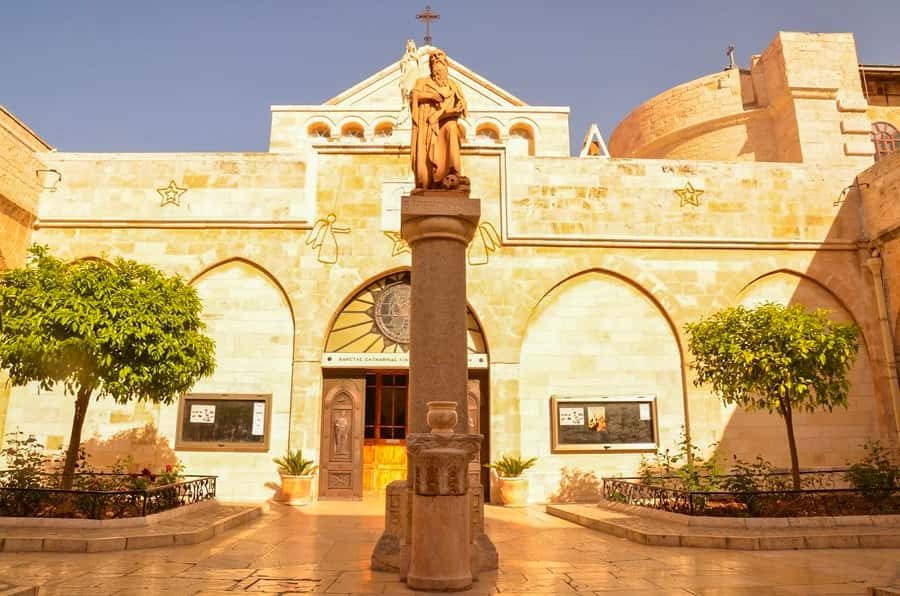 Jerusalem: Bethlehem, Jericho, and Jordan River Day Tour - Guides, tone, and the importance of the departure