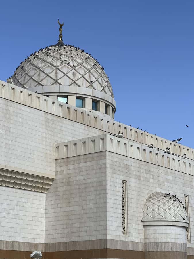 Madinah Culture & History Tour – Led by Local Guide - Dress, mosque etiquette, and walking advice
