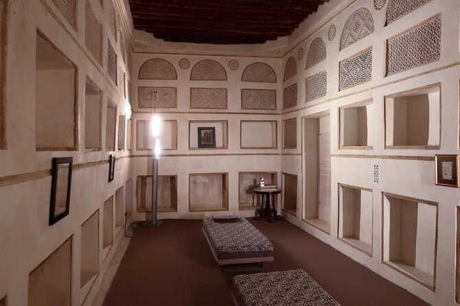 Muharraq Cultural Walking Tour - Kurar embroidery and Bahraini press history