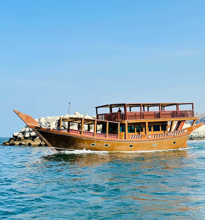 Muscat: Omani Dhow Coastal and Sunset Cruise - The Coastal Route: Palaces, Forts, and Open Water