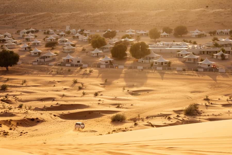 Muscat: Wadi Bani Khalid Oasis & Oman Desert Tour - Choosing the daytime or sunset option