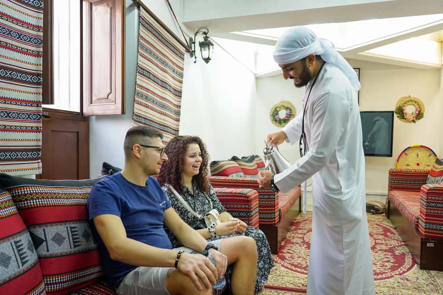 Old Dubai: Premium Guided Tour with Street Food & Abra Ride - Gold Souk: a quick look at Dubai’s trading side