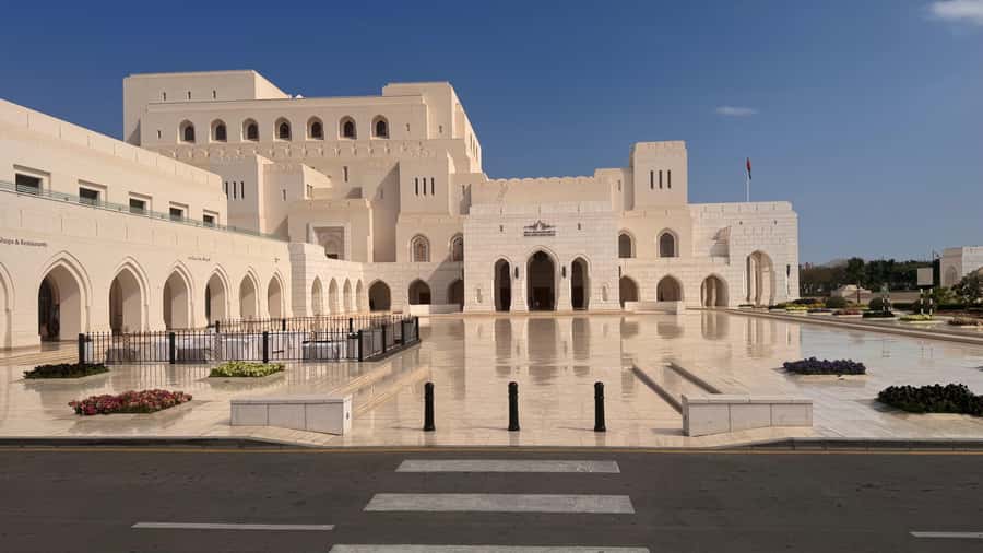 Oman: Private Muscat City Tour With Pick-up/ Drop-off - What the $137 price really covers