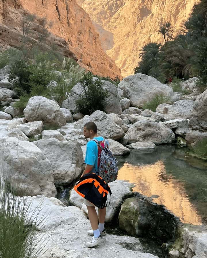 Oman’s Hidden Gems: Wadi Shab & Bimmah Sinkhole - Swimming to the cave and waterfall