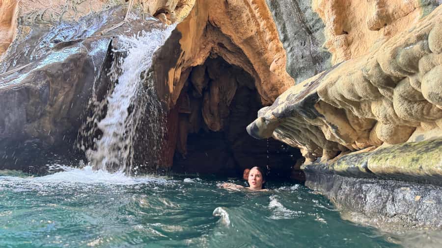 Oman’s Hidden Gems: Wadi Shab & Bimmah Sinkhole - Who should book this experience?