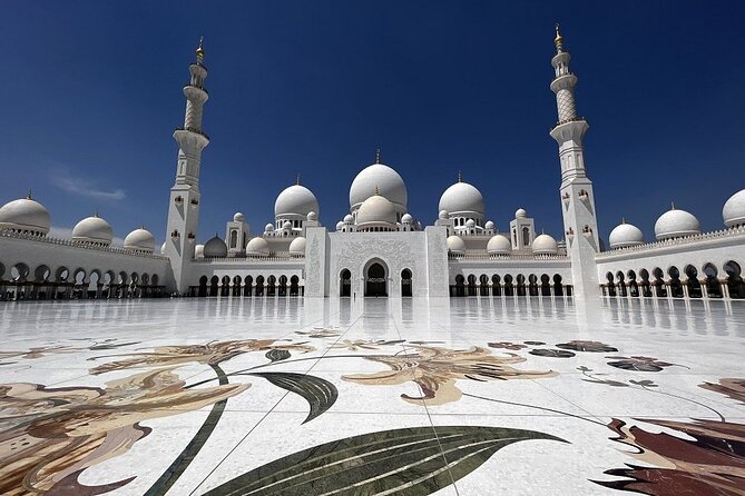 Premium Abu Dhabi Full-day City Tour in A 4x4 Private Vehicle - Emirates Palace: a 45-minute look at Abu Dhabi luxury