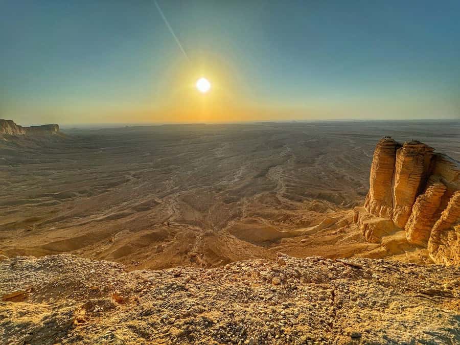 Riyadh: Edge Of The World and Bats Cave Tour by 4x4 - Is $45 a fair price?