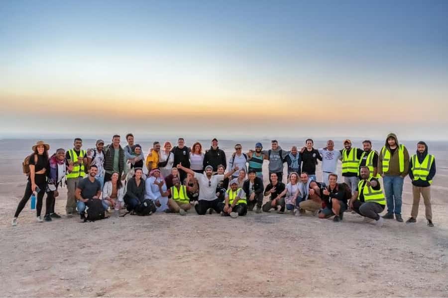 Riyadh: Edge Of The World and Bats Cave Tour by 4x4 - Meeting at Tijan Plaza and leaving Riyadh
