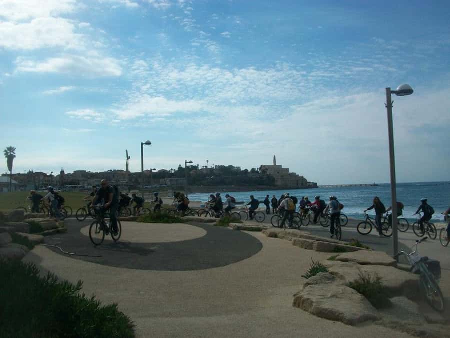 Tel Aviv 3-Hour Easy Bike Tour - Why a bike is a smart way to see Tel Aviv